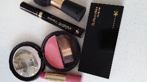 Naturkosmetik Roussel Dr. Hauschka Produkte im Verkauf