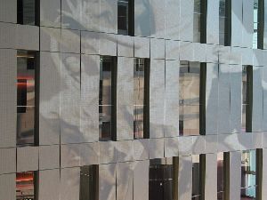 HPL Kompaktplatten als Fassadenverkleidung