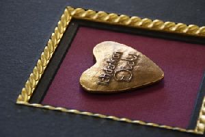 hochwertige Einrahmung mit UV Glas