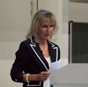 Seminar ''Frauenpower: Weibliche Kommunikation für erfolgreiche Reden nutzen''