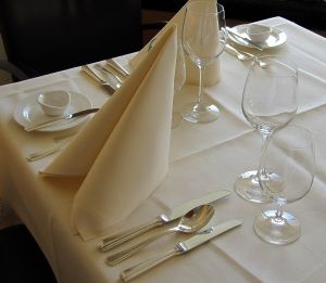 Seminar ''Business-Etikette: Zeitgemäße Knigge-Regeln souverän beherrschen''