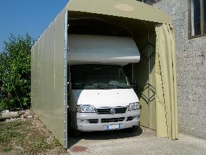 FLEXIBLE GARAGEN FÜR AUTOS VON INTENDA