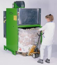 Pack-Station PS 8100 (Ballenpresse)