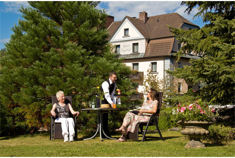 Firmenanzeige HOTEL JÄGERHOF Inh. Christian Deckert
