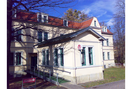 Firmenanzeige Schersalon 4 Pfoten Tiergesundheitszentrum Pirna