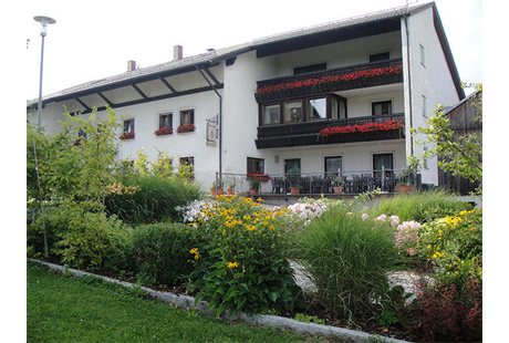 Firmenanzeige Berggasthof - Metzgerei Weig