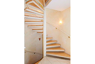 Firmenanzeige Schreinerei Backes U. GmbH