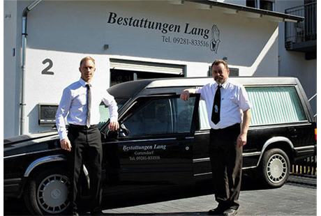 Firmenanzeige Bestattung Lang Reiner