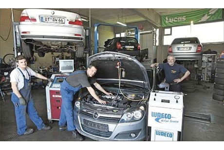 Firmenanzeige Tankstelle Szam bft