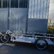 tri-mobil Gesellschaft für Marketing und Distribution GmbH - LOGO